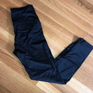 Aerie Black High Shine Leggings